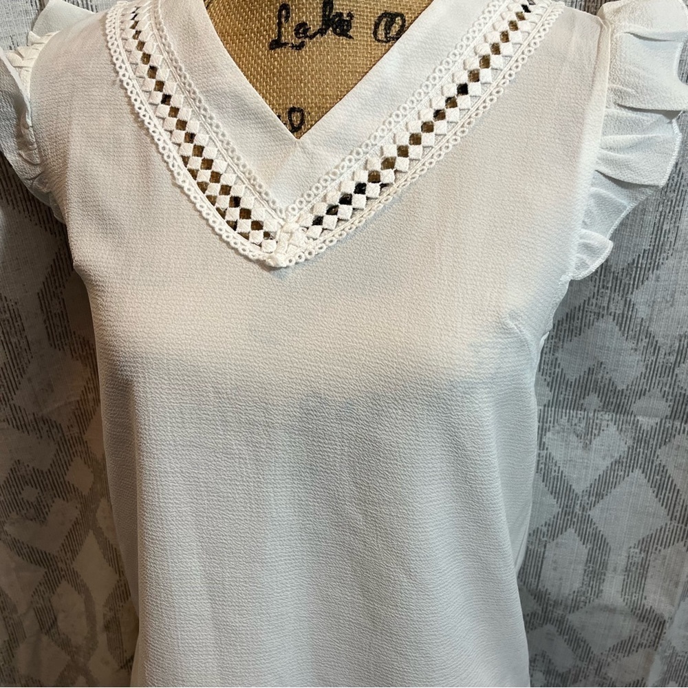 SHEIN Top Size Small - Picture 2 of 5